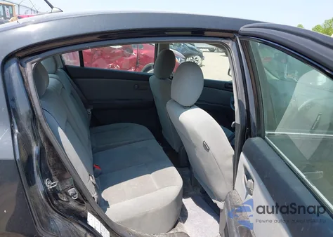 2010 Nissan Sentra 2.0 z USA, uszkodzony, nr VIN 3N1AB6AP4AL622069